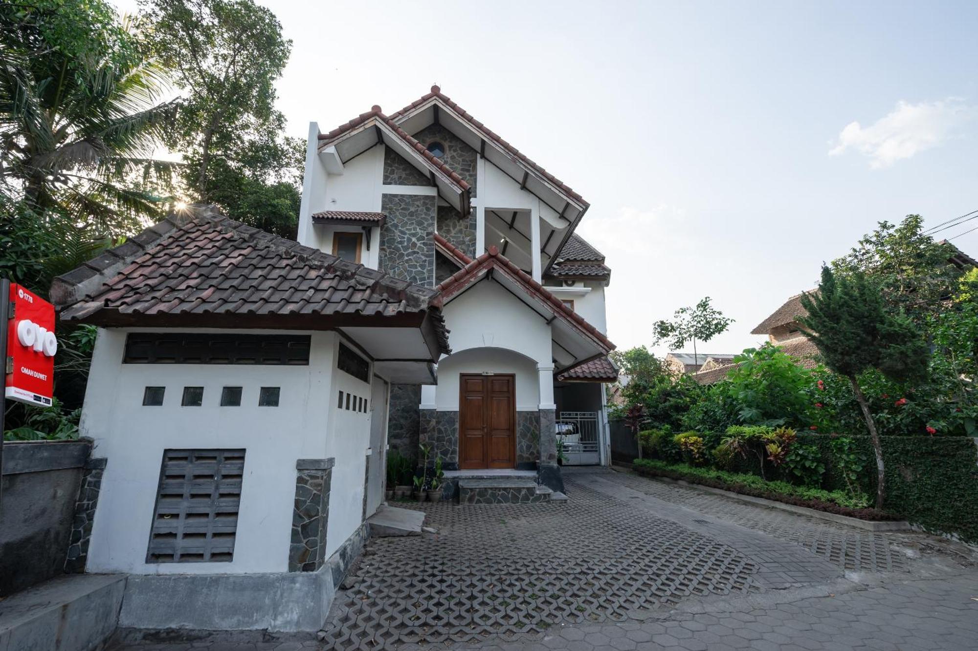 Hotel Super Oyo 1778 Omah Duwet Beran Kidul Exterior foto