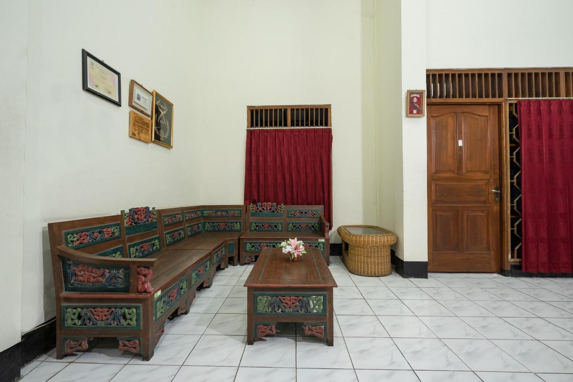 Hotel Super Oyo 1778 Omah Duwet Beran Kidul Exterior foto
