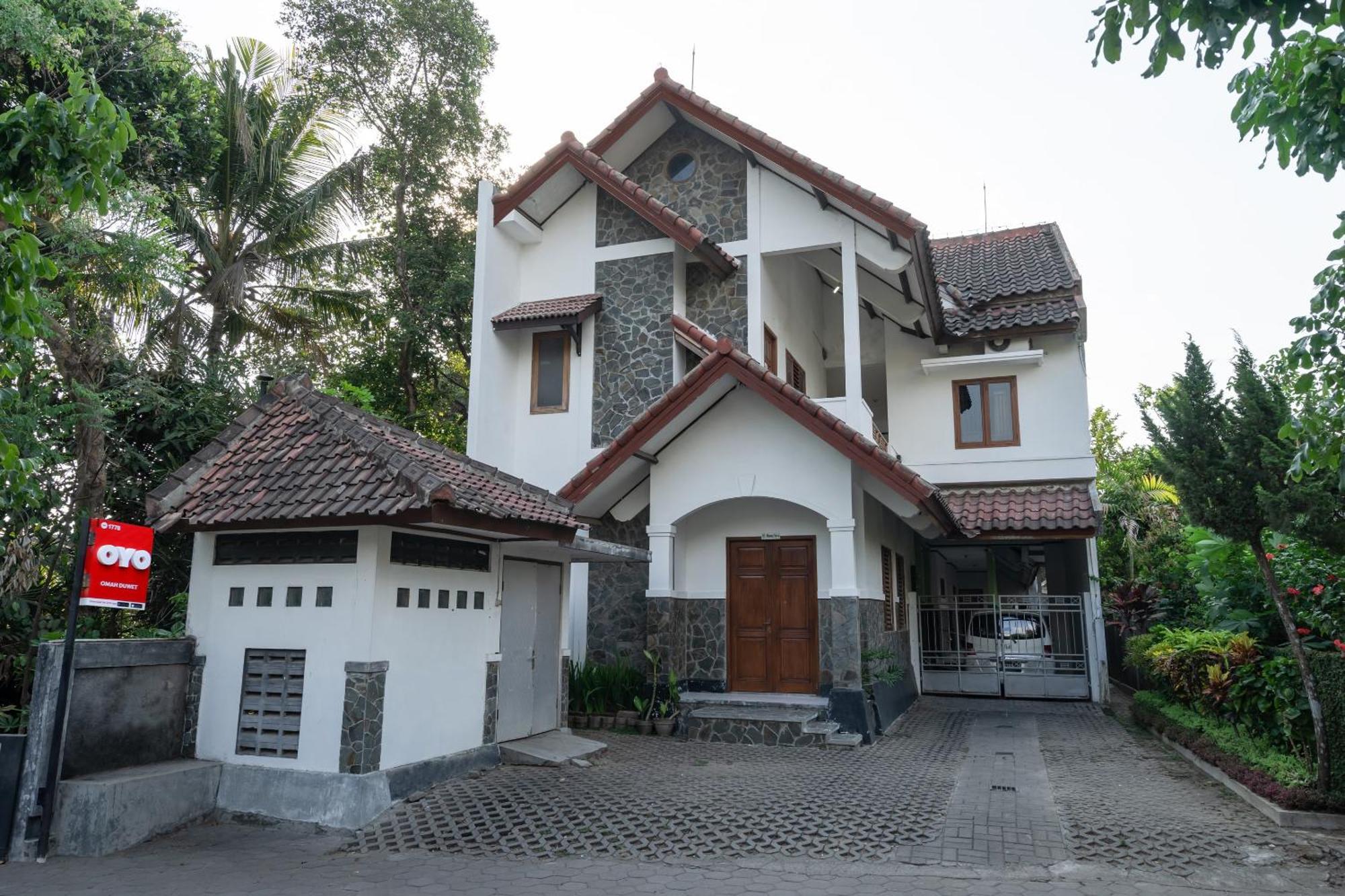 Hotel Super Oyo 1778 Omah Duwet Beran Kidul Exterior foto